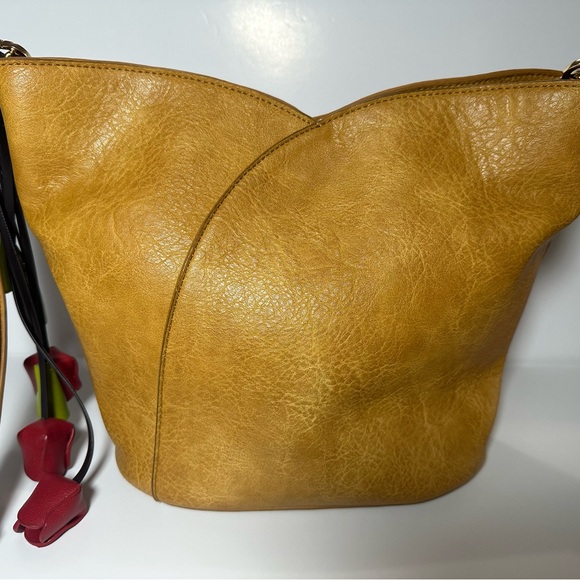 ESPE Viola Shoulder Bag With Flower Charm Mustard Yellow Vegan Leather - Picture 4 of 15